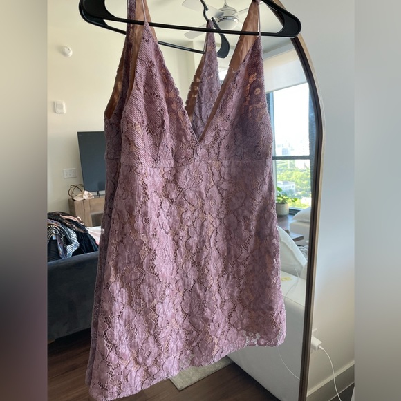 Free People blush colored lace mini dress. Size 6 - Picture 5 of 12